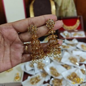 White stone Spiral Jumka