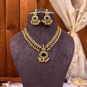 Green Stone Neckset