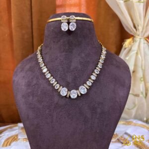 Stunning Neckset