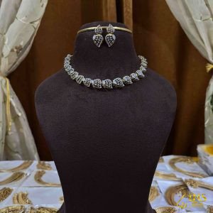 Beautiful Neckset