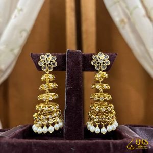 White Spiral Jumka