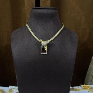Maroon Stone Nanupatti