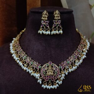 Lotus Neckset