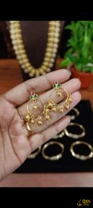 Screwback Chandhbali