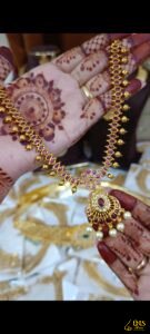 Kempu Neckset