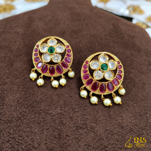 Chandhravanka Studs
