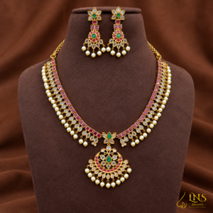Offer Pearl Neckset